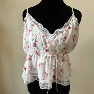 American Eagle Outfitters Lace Trim Floral Camisole